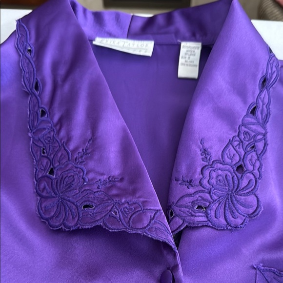 Purple Polyester Button-Up Robe - Picture 4 of 16